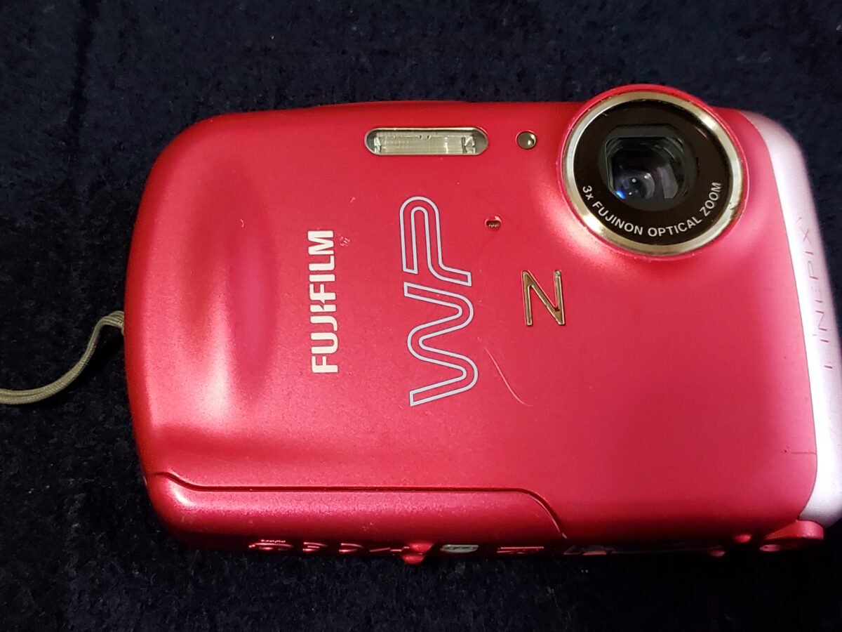 FUJI FinePix Z33WPの外観