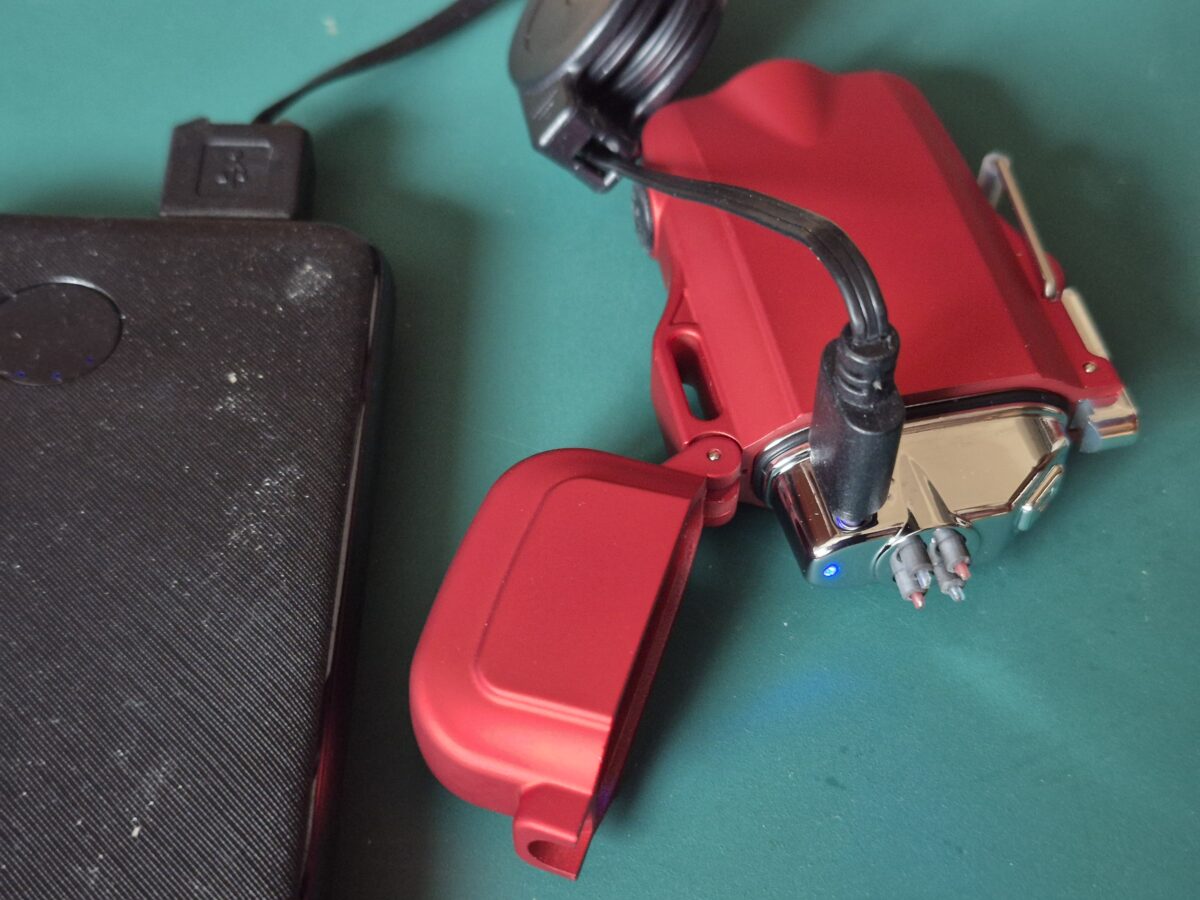 モバイルバッテリーからの充電