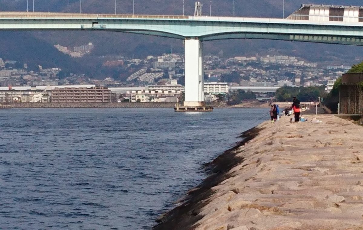 改修前：阪神高速湾岸線の下